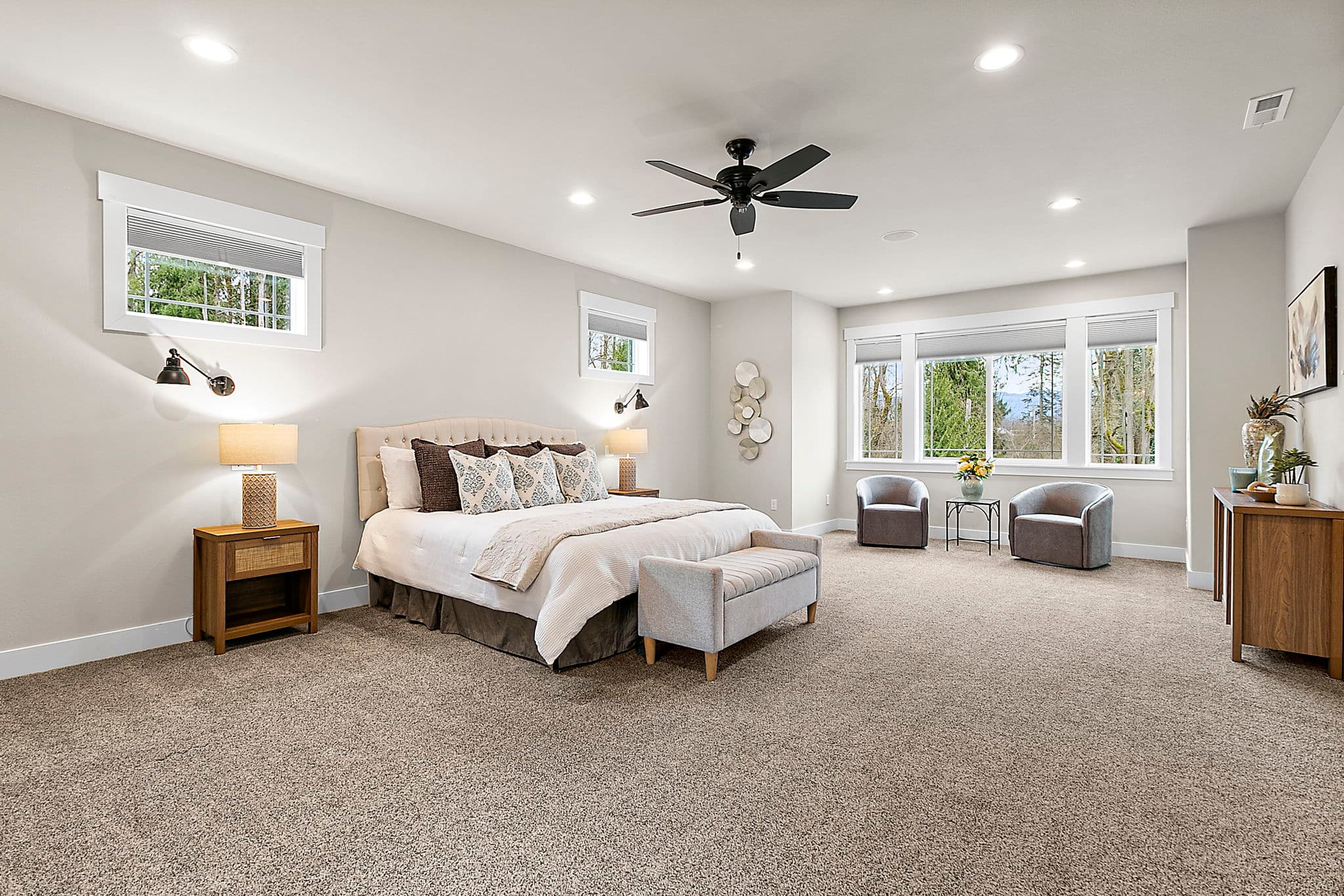 Spacious primary suite