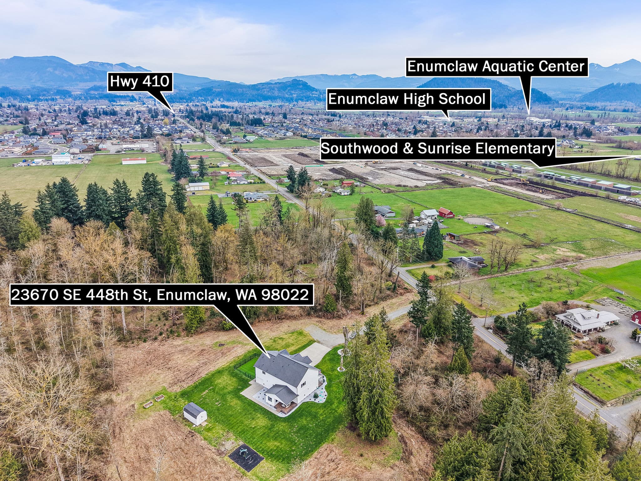Aerial location image showing the property in relation to nearby Enumclaw amenities